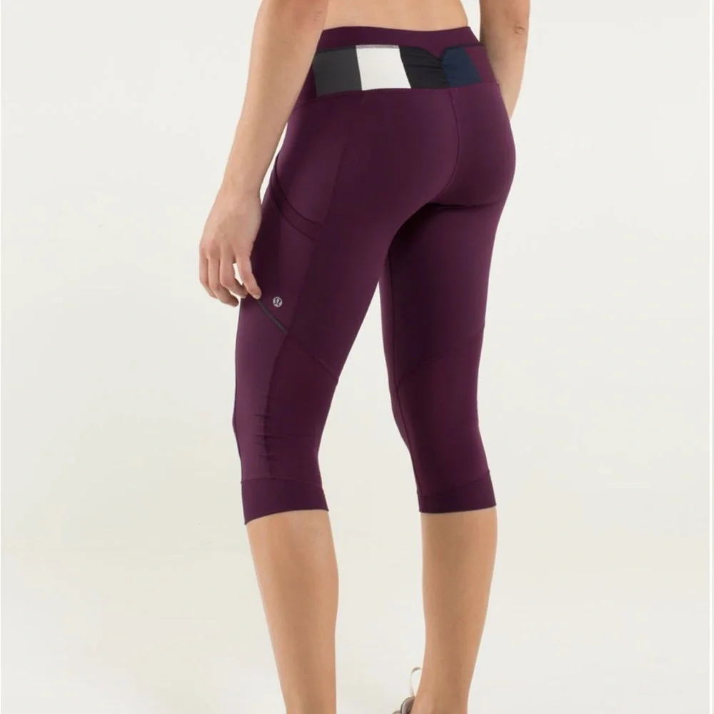 Lululemon Run For Fun Crop Plum / Pow Stripe Angel Wing / Angel Win Size 4
